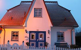 Cozy Apartment in Boltenhagen near Seabeach